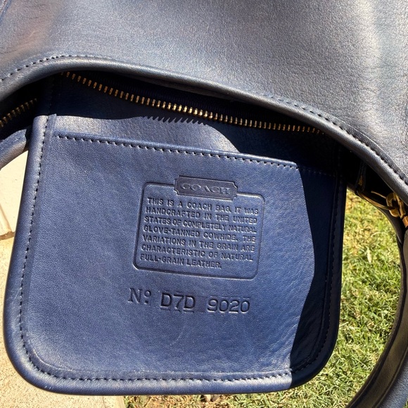 Vintage Coach Ergo Mini Zip 9020 in Blue - Picture 16 of 16